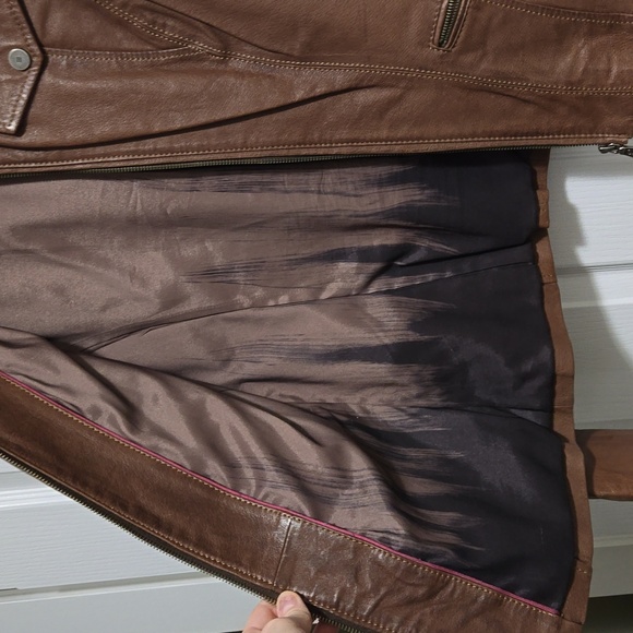 Danier womens leather jacket - Picture 9 of 12